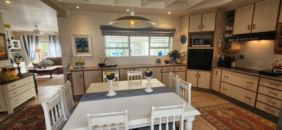 4 Bedroom Property for Sale in Glentana Western Cape